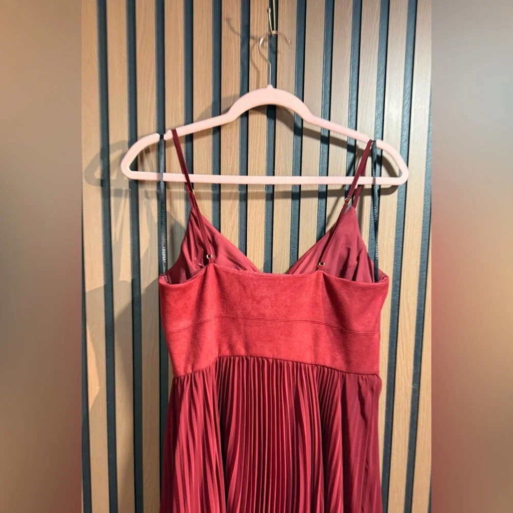 Laundry‎ by Shelli Segal Elegant Rust Pleated Dress Sz 8